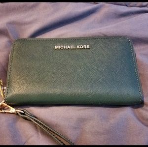 Michael Kors Large Smartphone Wristlet / Wallet